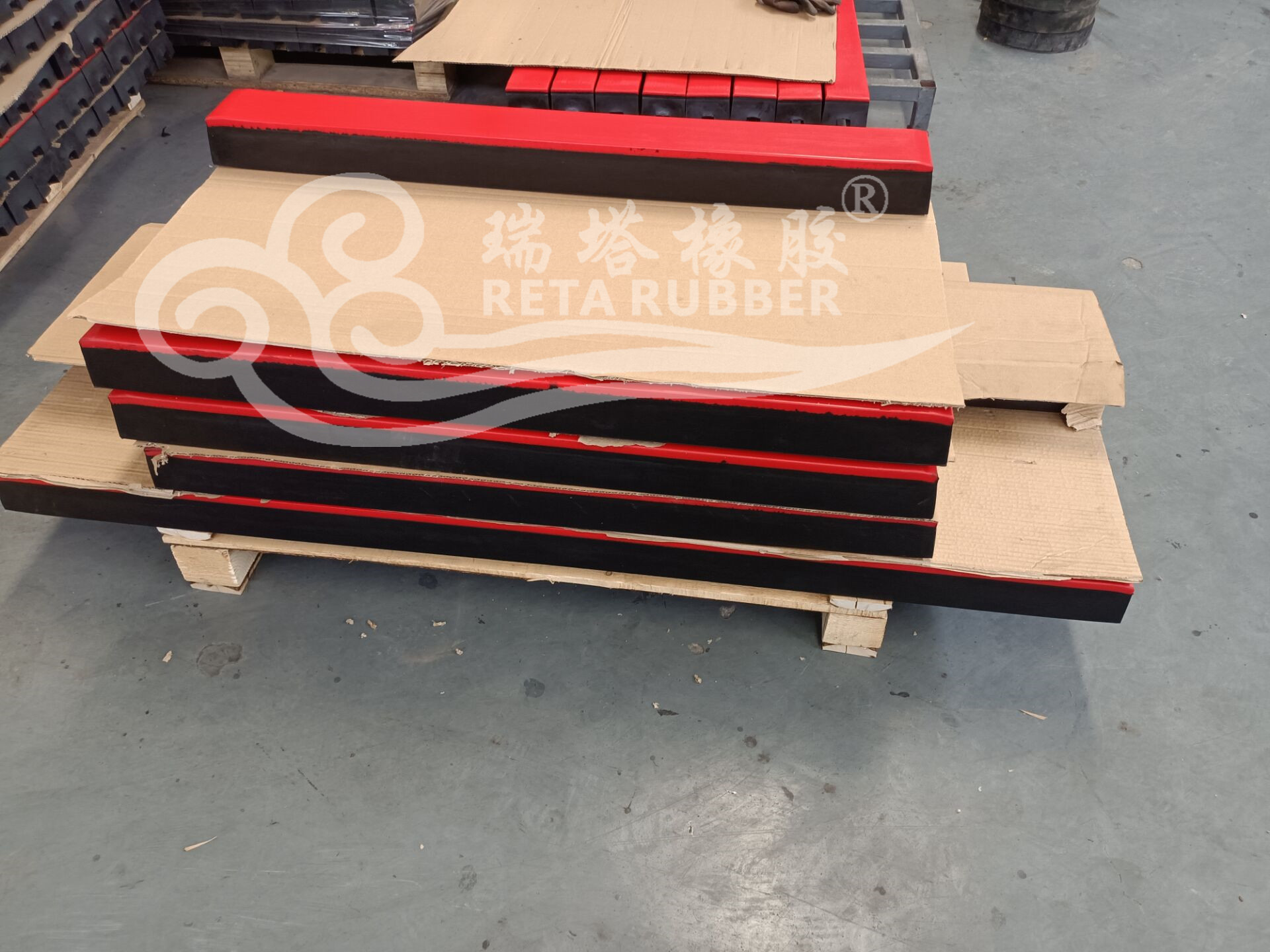 瑞塔橡膠高耐磨緩沖條發貨